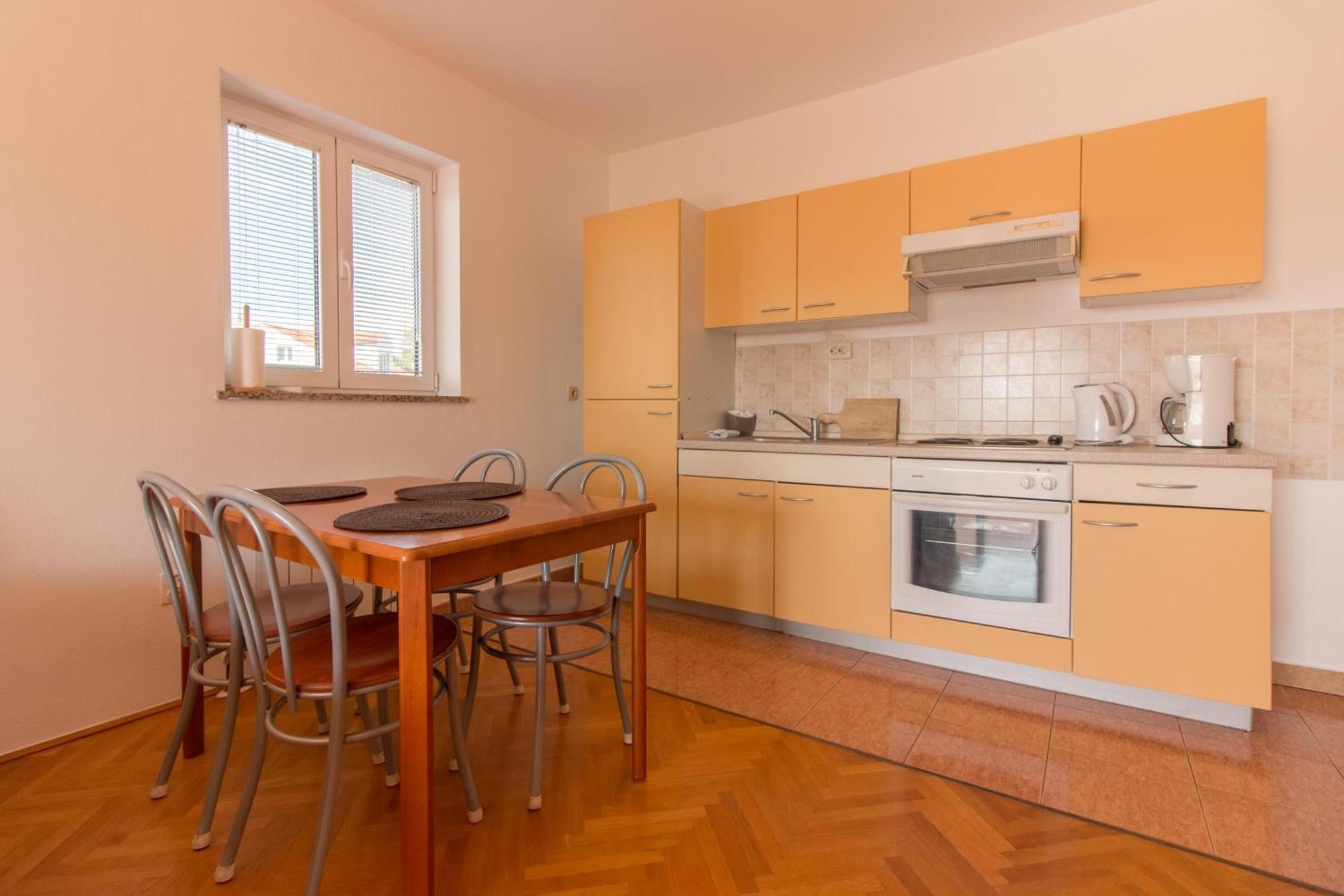Malinska - Apartment Glavas Exterior photo
