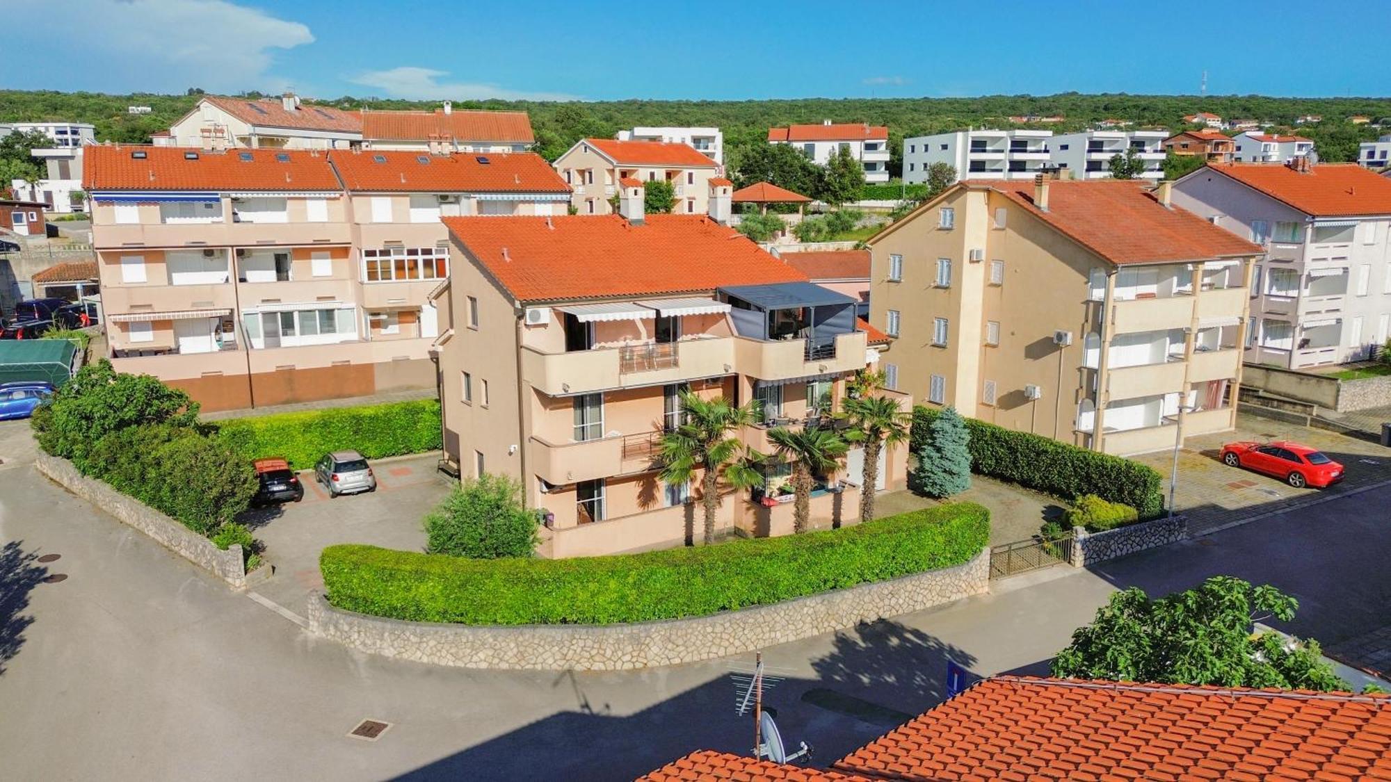 Malinska - Apartment Glavas Exterior photo