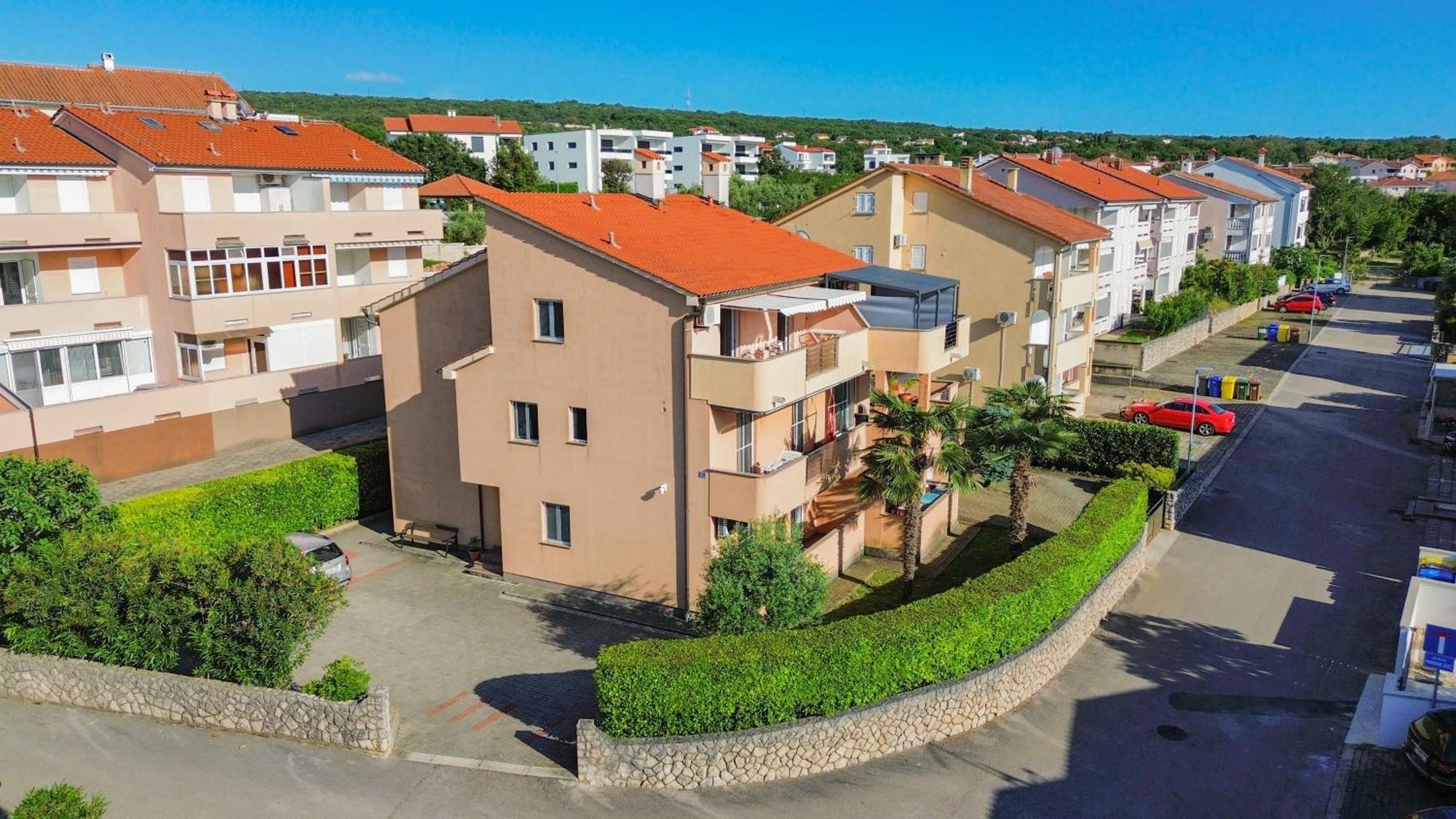 Malinska - Apartment Glavas Exterior photo
