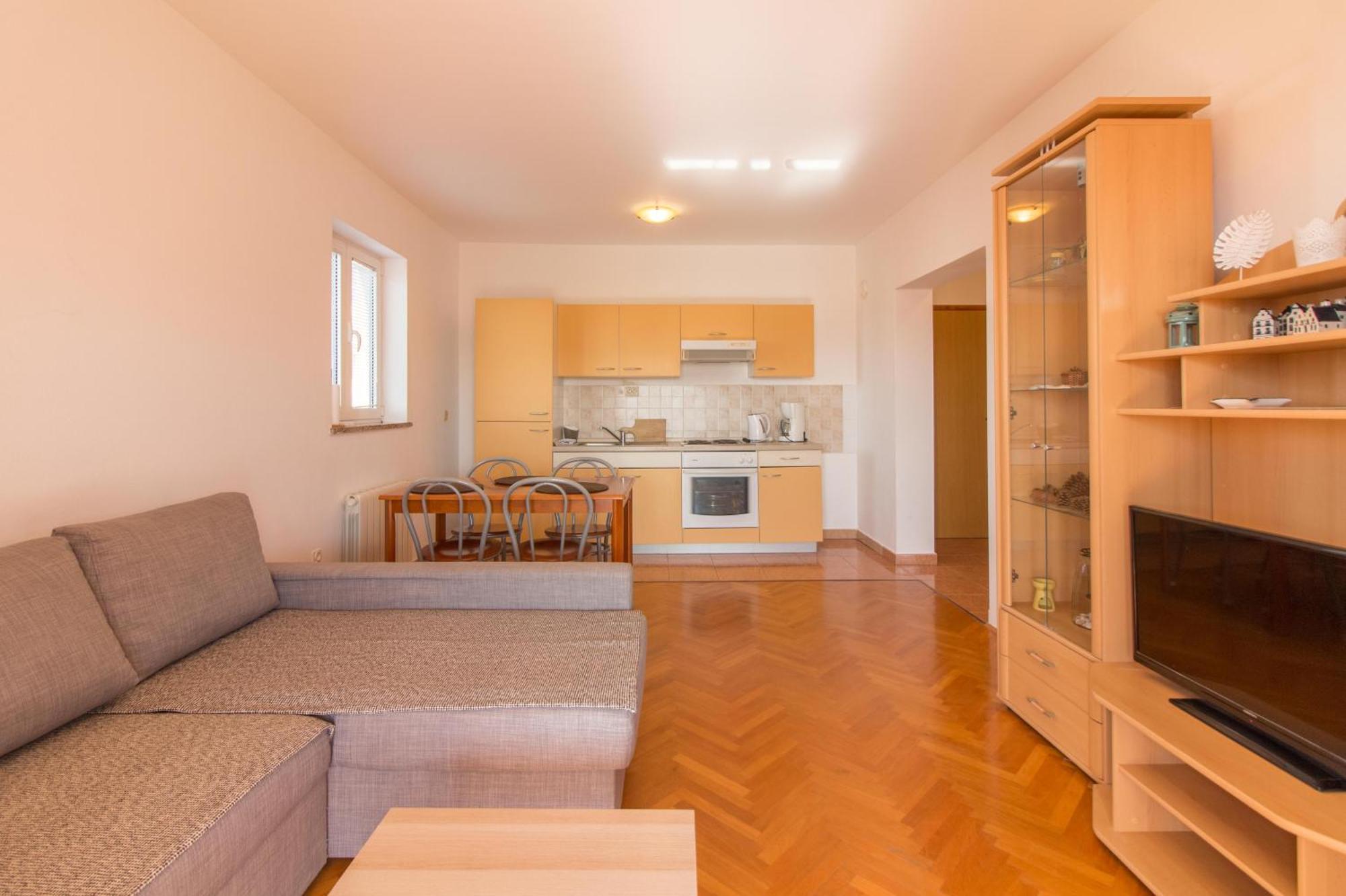 Malinska - Apartment Glavas Exterior photo